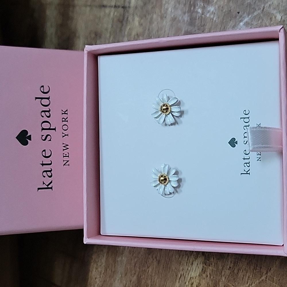 Kate Spade Daisy Earrings